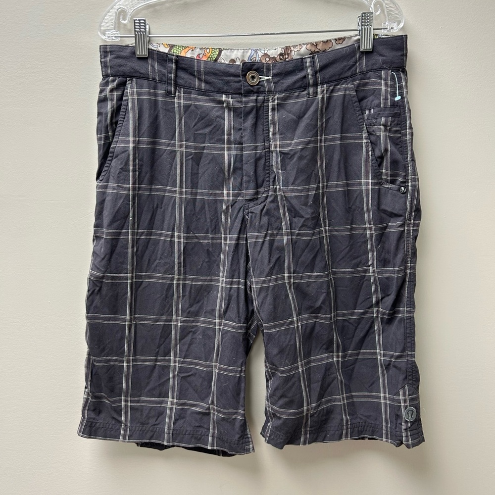 Lululemon‎ Men’s Plaid Cargo Shorts